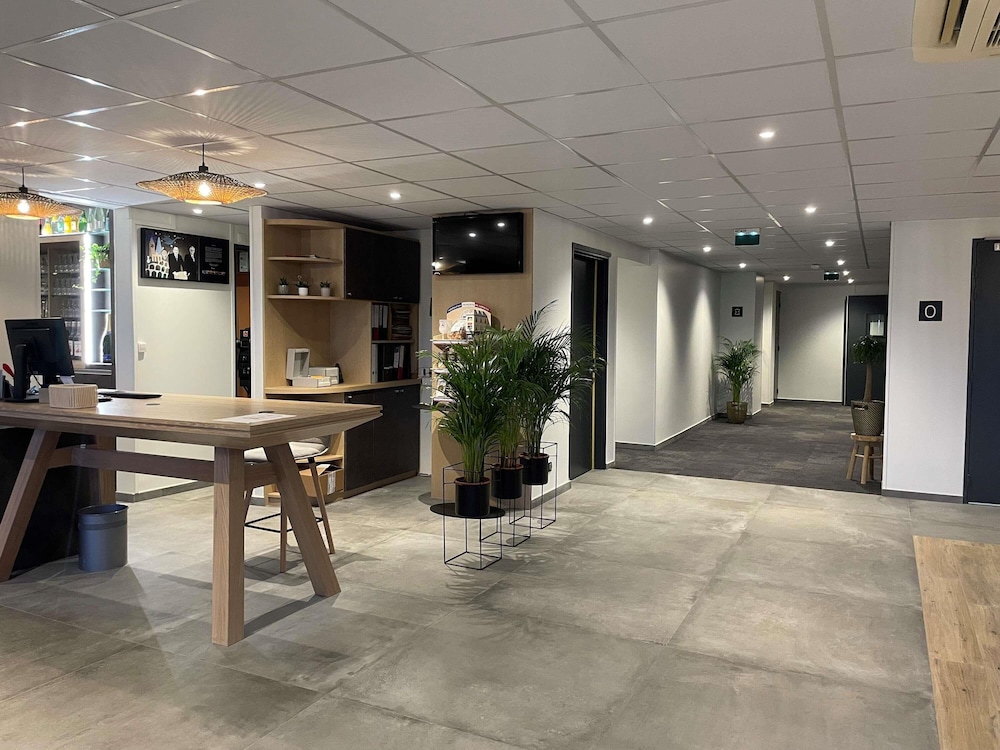 Ibis Laon 6/43