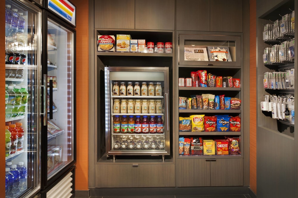 Residence Inn by Marriott New York Downtown Manhattan/World Trade Center Area 25/27