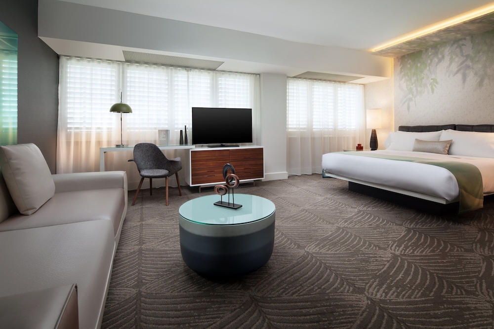 استوديو بسرير كينج لذوي الإعاقة، W Los Angeles West Beverly Hills 3/4