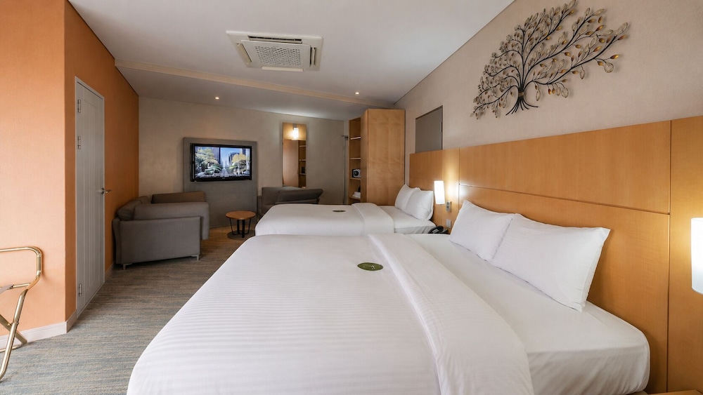 Central 7 Hotel 14/48