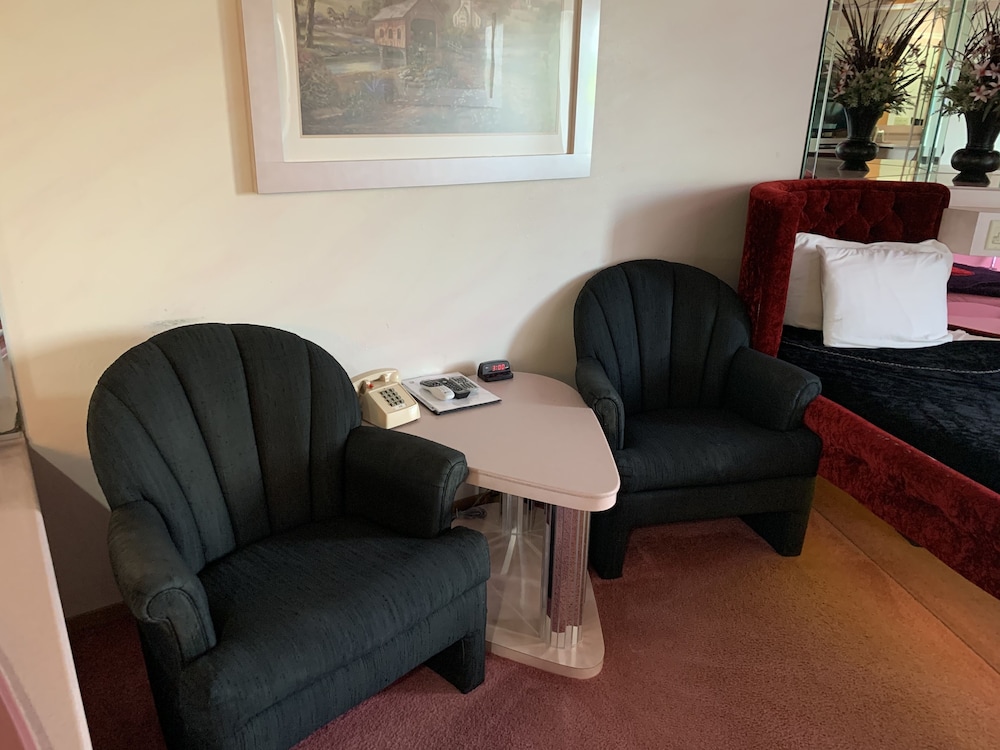 Designer Inn & Suites 47/69