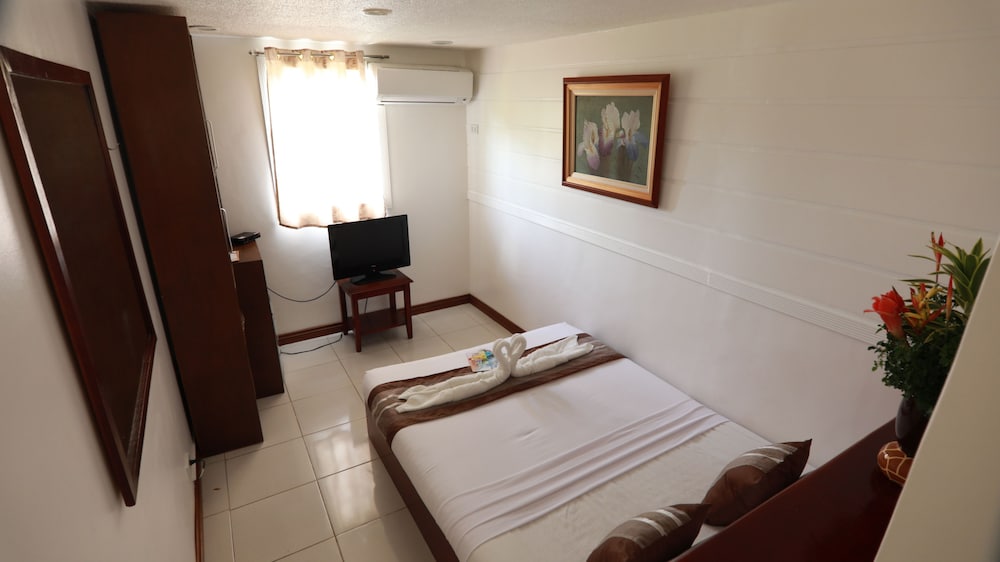 Loreland Farm Resort 31/66