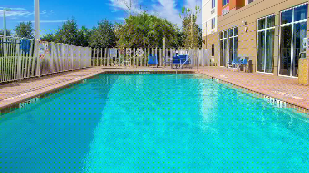 Holiday Inn Express Hotel And Suites Palm Bay 3/42