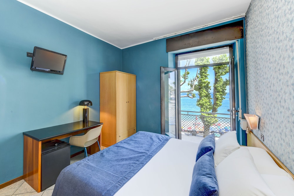Hotel Aurora 16/74