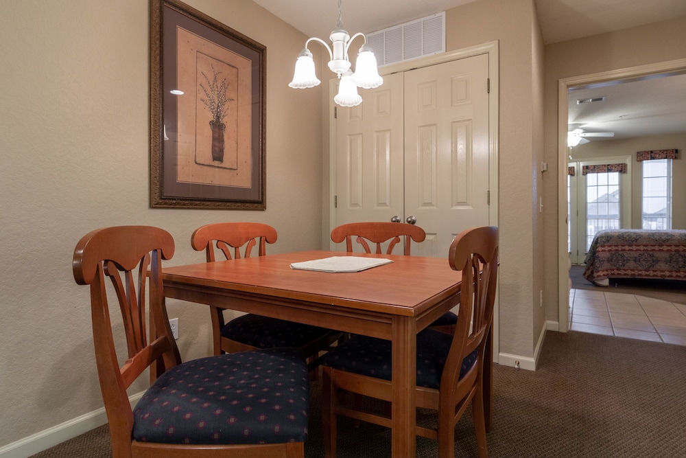 Capital Resorts Carriage Place 65/77