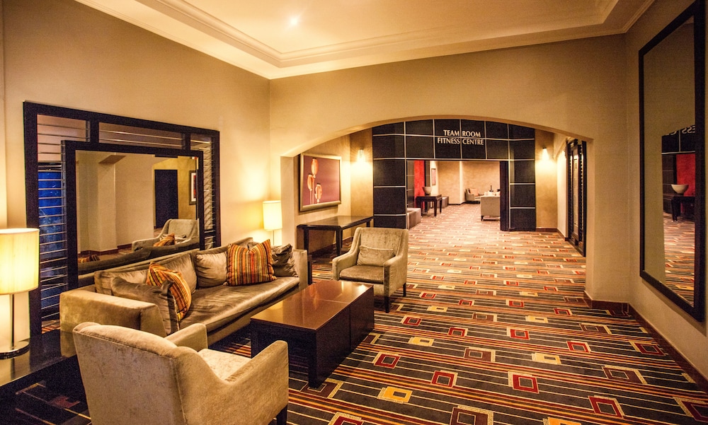 Garden Court Or Tambo International Airport 28/50