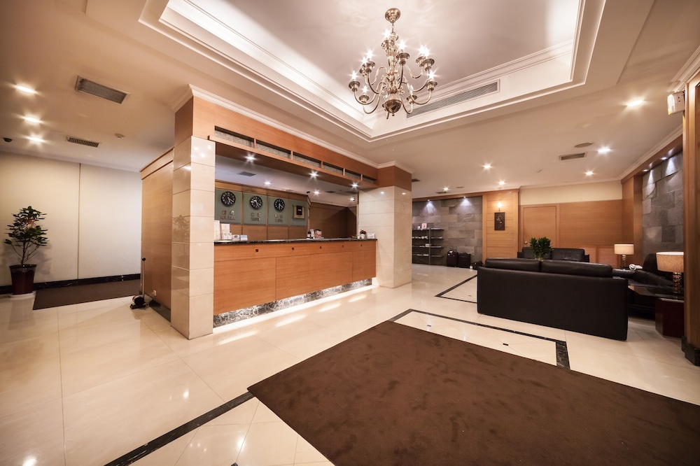 Ferrary Hotel 7/50