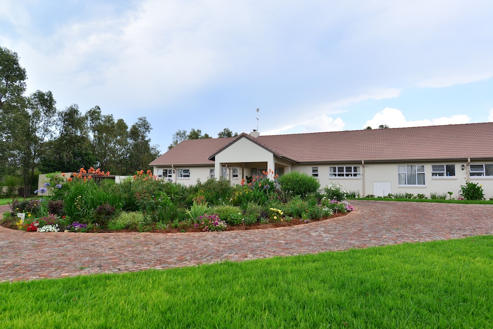 Amohela Guesthouse 22/38