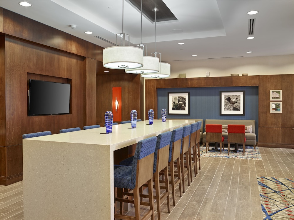 HAMPTON INN BY HILTON HALIFAX DOWNTOWN 51/54