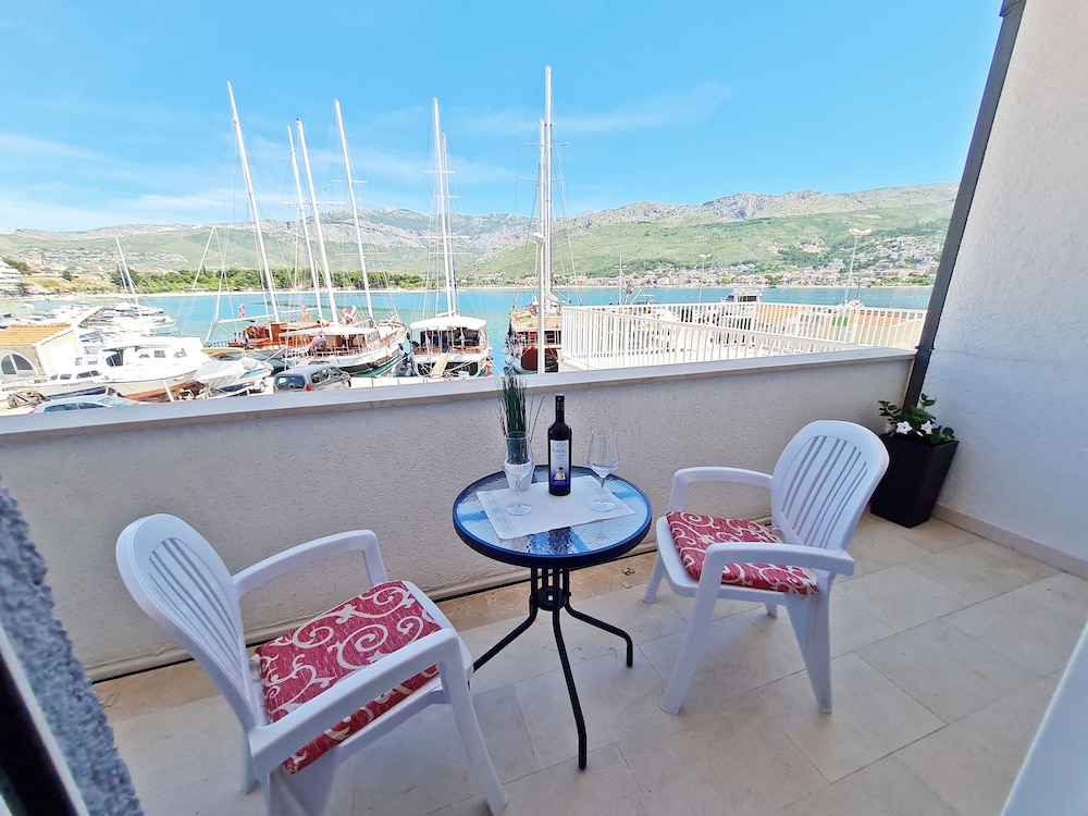 APARTMENTS ROOMS PORAT 36/47