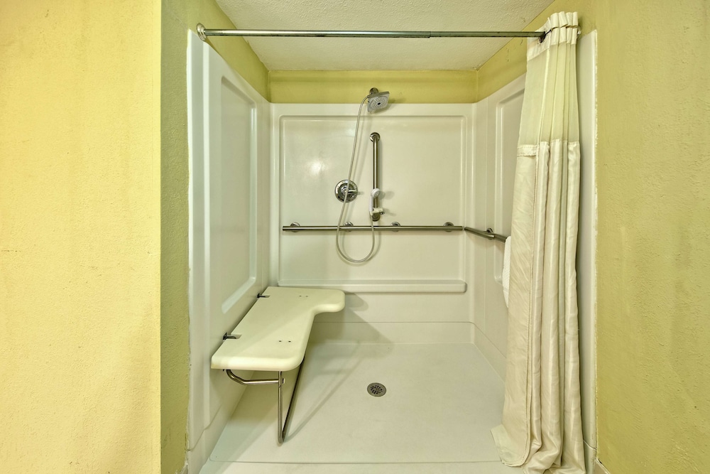 DoubleTree by Hilton Hotel Johnson City 13/61
