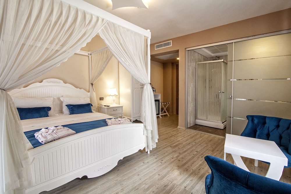 Ala Rosa Alacati Hotel - Adults Only 12/32