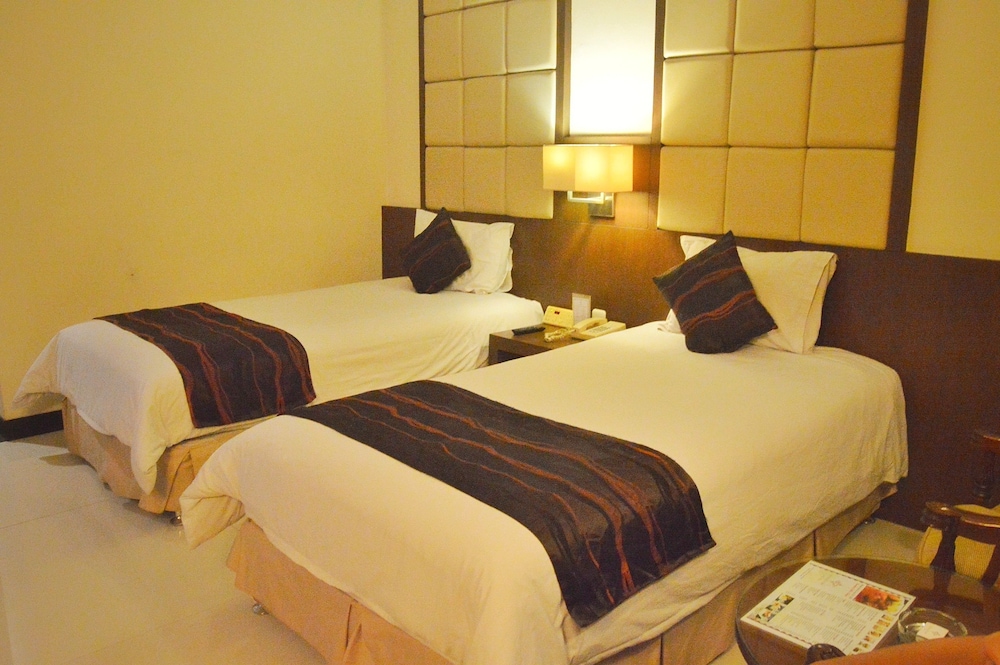 Kedaton Hotel 17/66