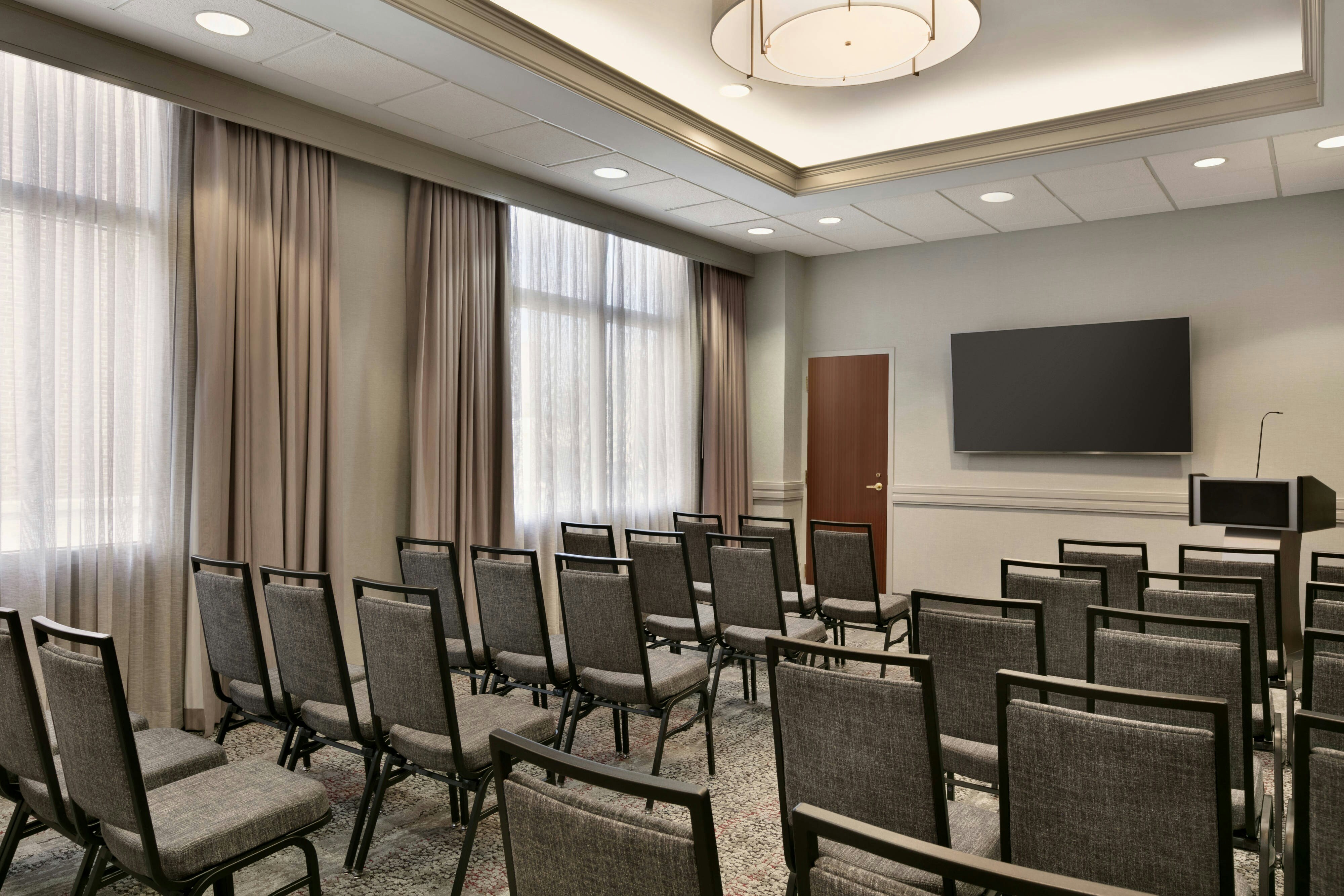 Courtyard by Marriott Tysons McLean 15/22