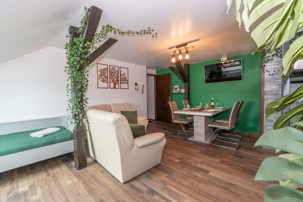 Private & Comfortable Apartments 34/51