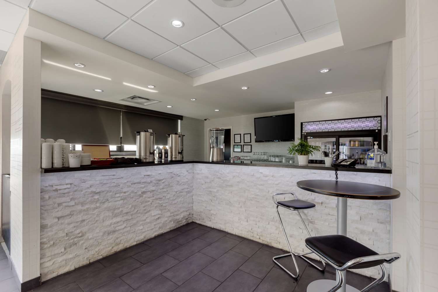 C Hotel by Carmen s, BW Premier Collection Hamilton 1/19