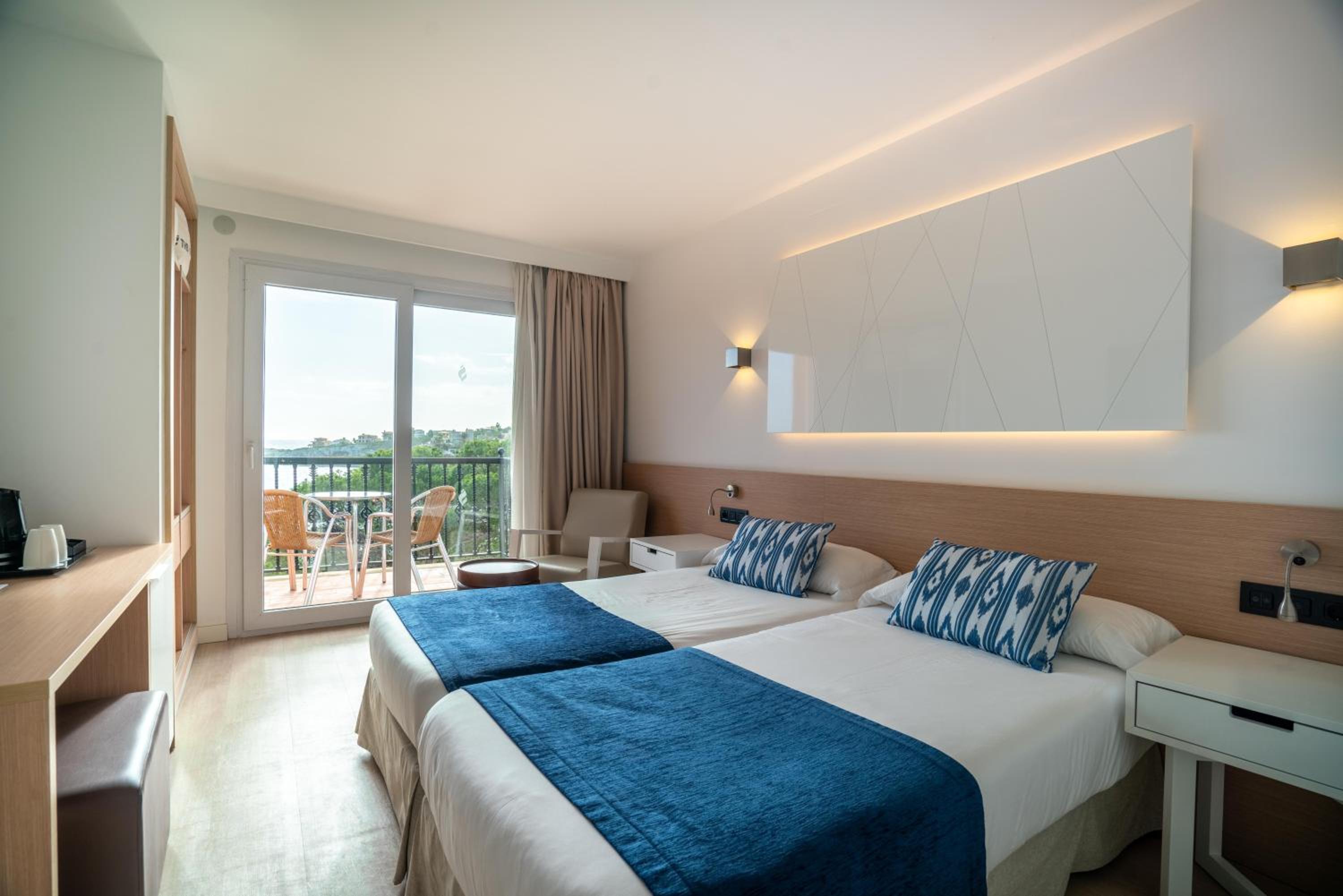 غرفة بسرير فردي بإطلالة على البحر، Thb Felip - Adults Only 3/7