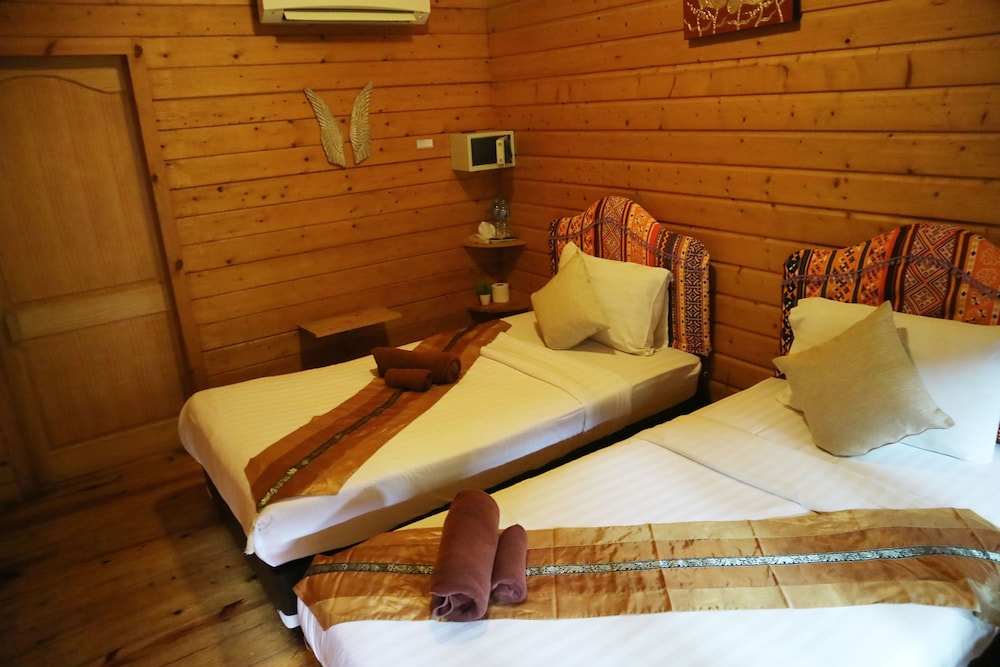 Loghome Boutique 27/71