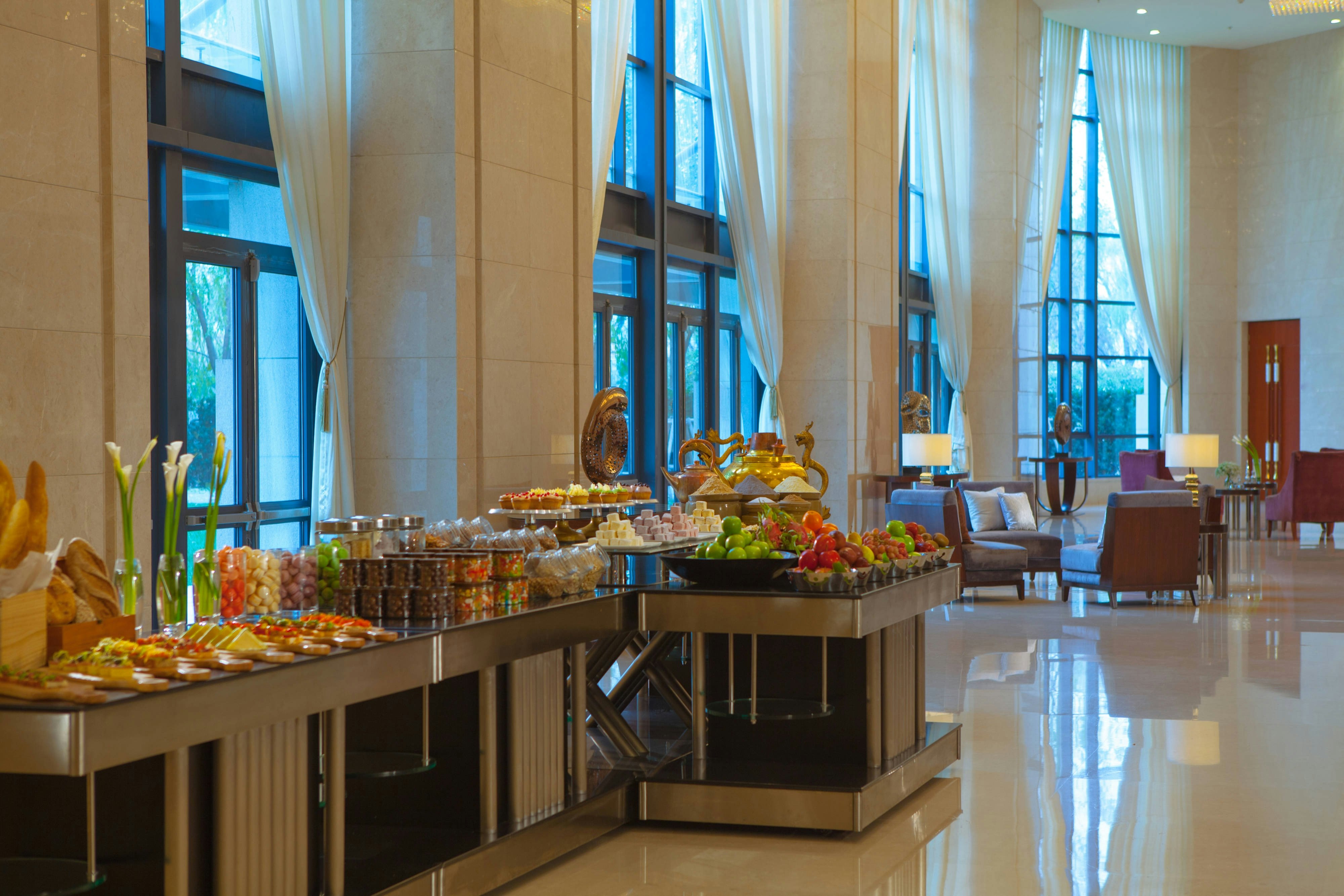 Renaissance Tianjin Lakeview Hotel 16/28