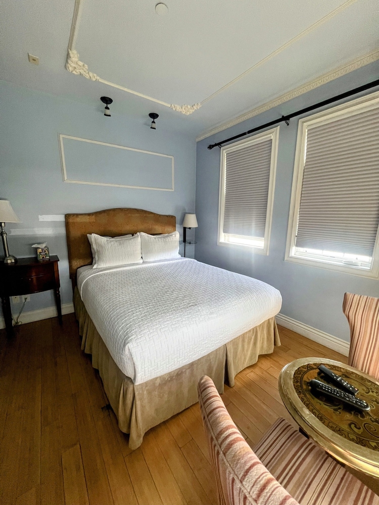 Hotel 1110 - Adults Only 16/75