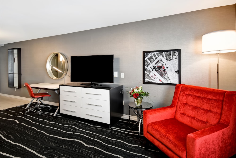 Doubletree By Hilton Deadwood At Cadillac Jack S 32/52