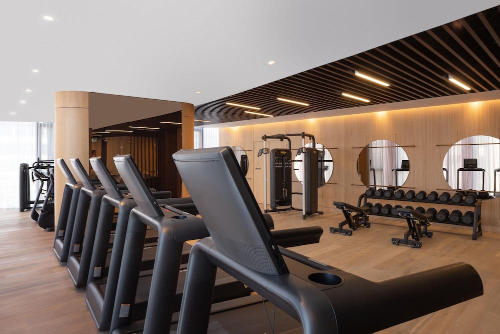 Tirana Marriott 18/50
