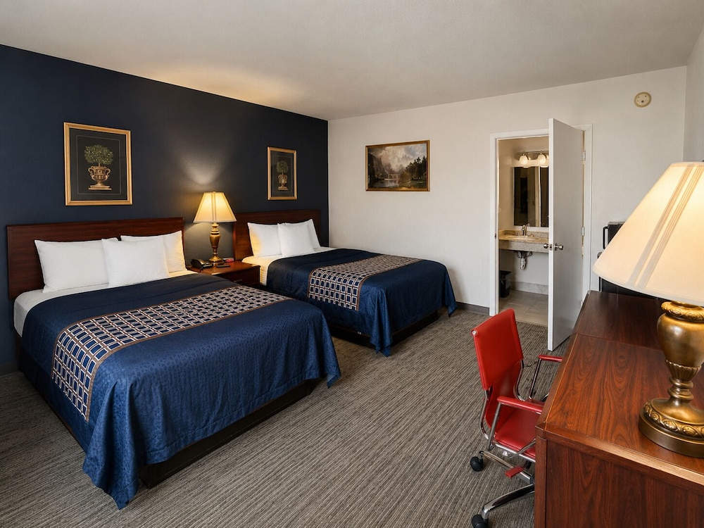 Alamo Inn Suites 23/61