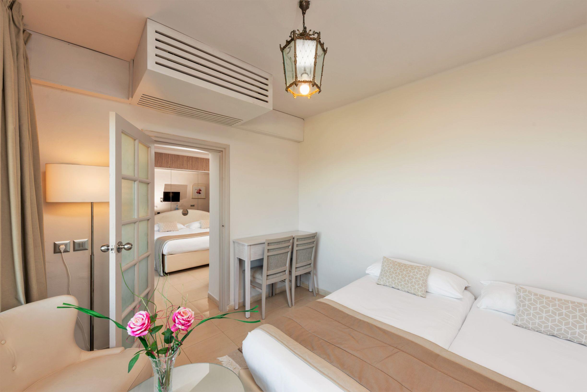 Prestige, Junior Suite, Balcony or Terrace