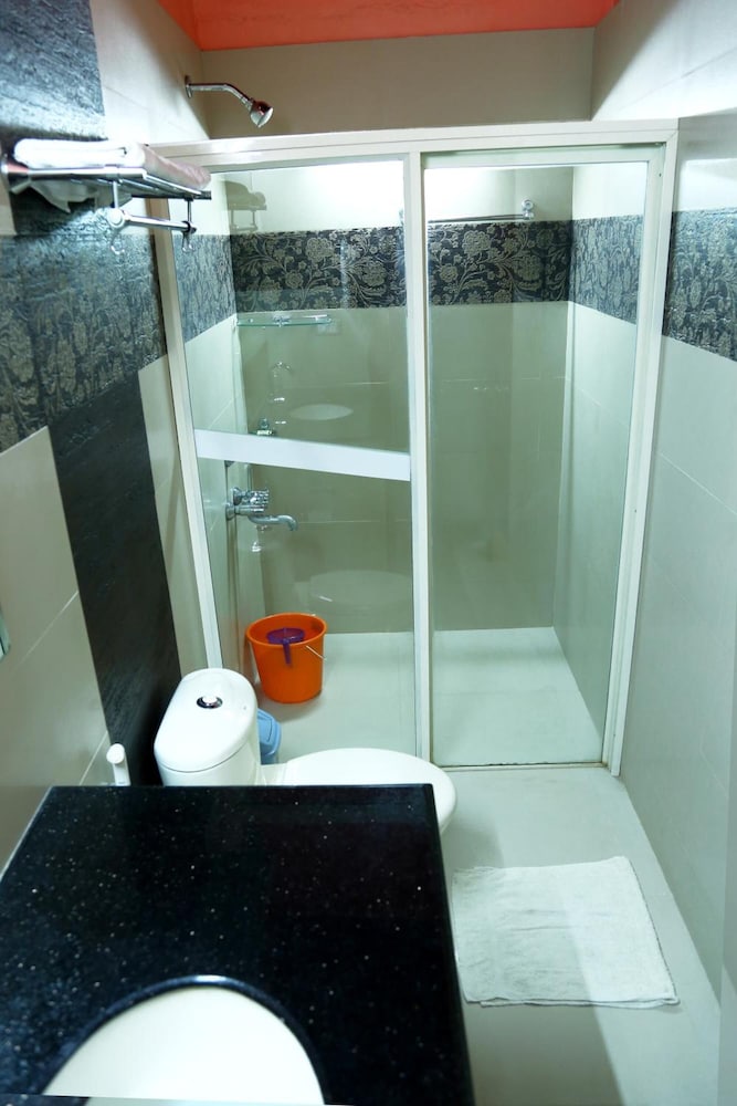 CHIRAMEL RESIDENCY FORTKOCHI 53/54