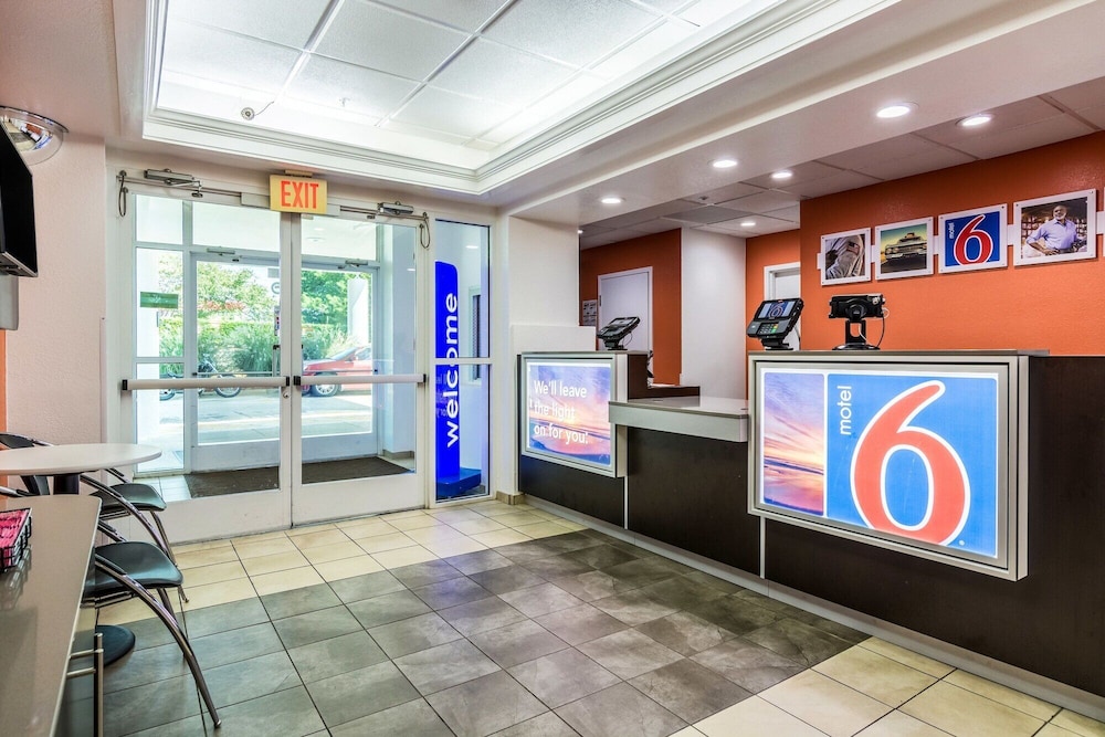 Motel6 Fort Mill, SC - Charlotte 12/46