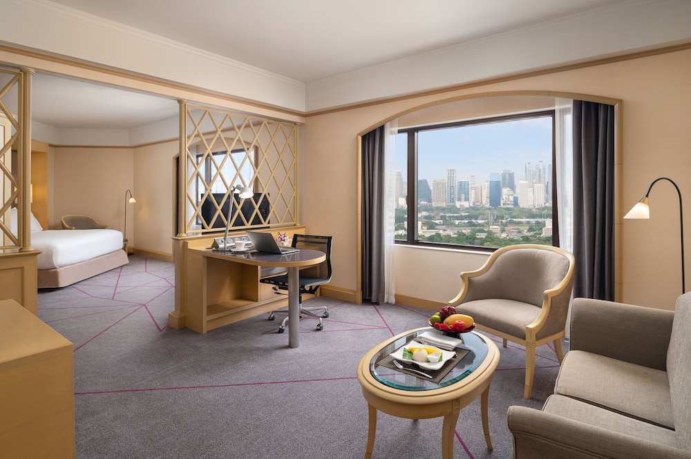 Crowne Plaza Bangkok Lumpini Park 39/77