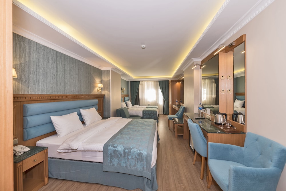 Magnaura House Hotel 26/53