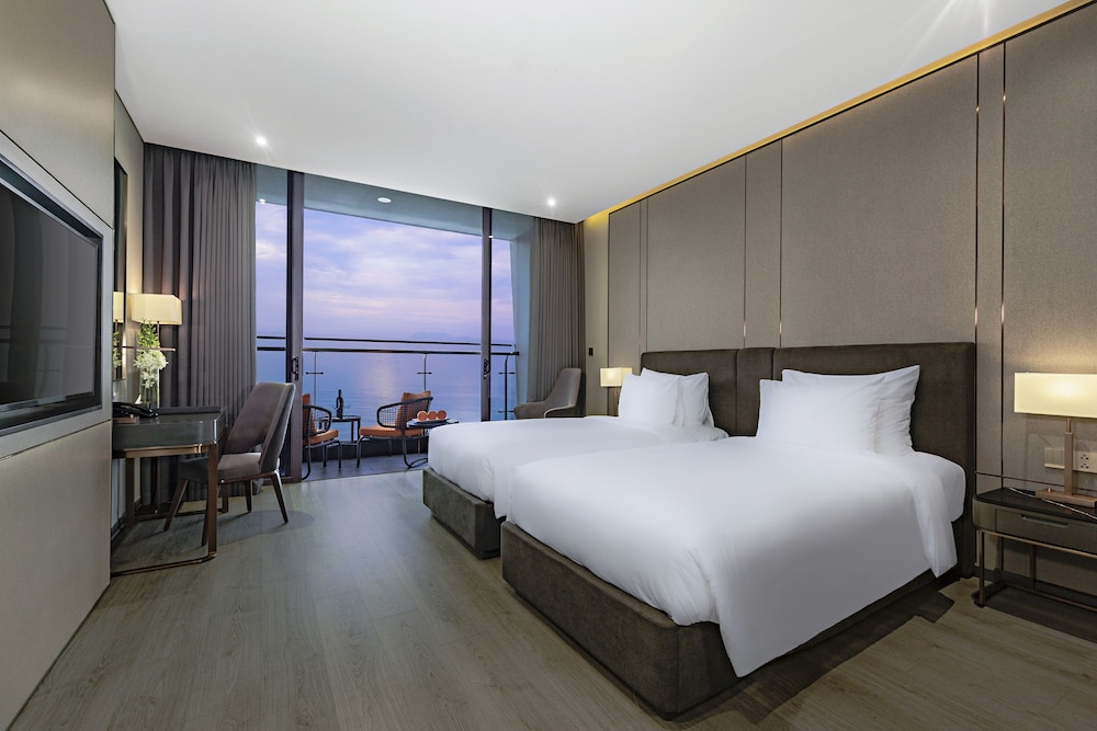 Le Sands Oceanfront Da Nang Hotel 13/50