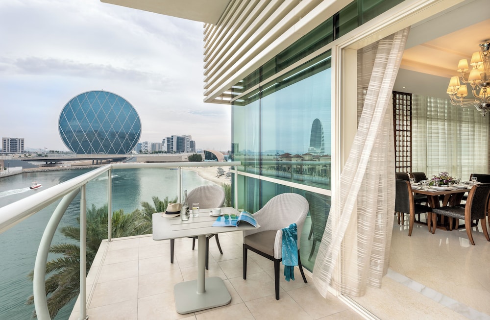 Al Raha Beach Resort & Spa 80/84