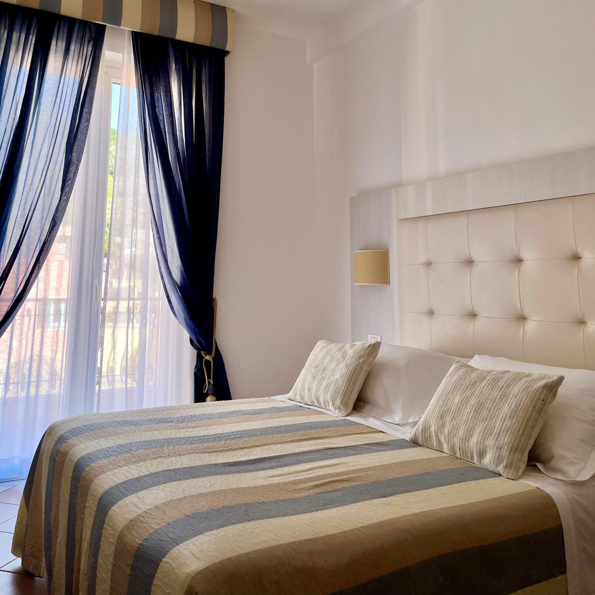 Albergo degli Amici 14/57