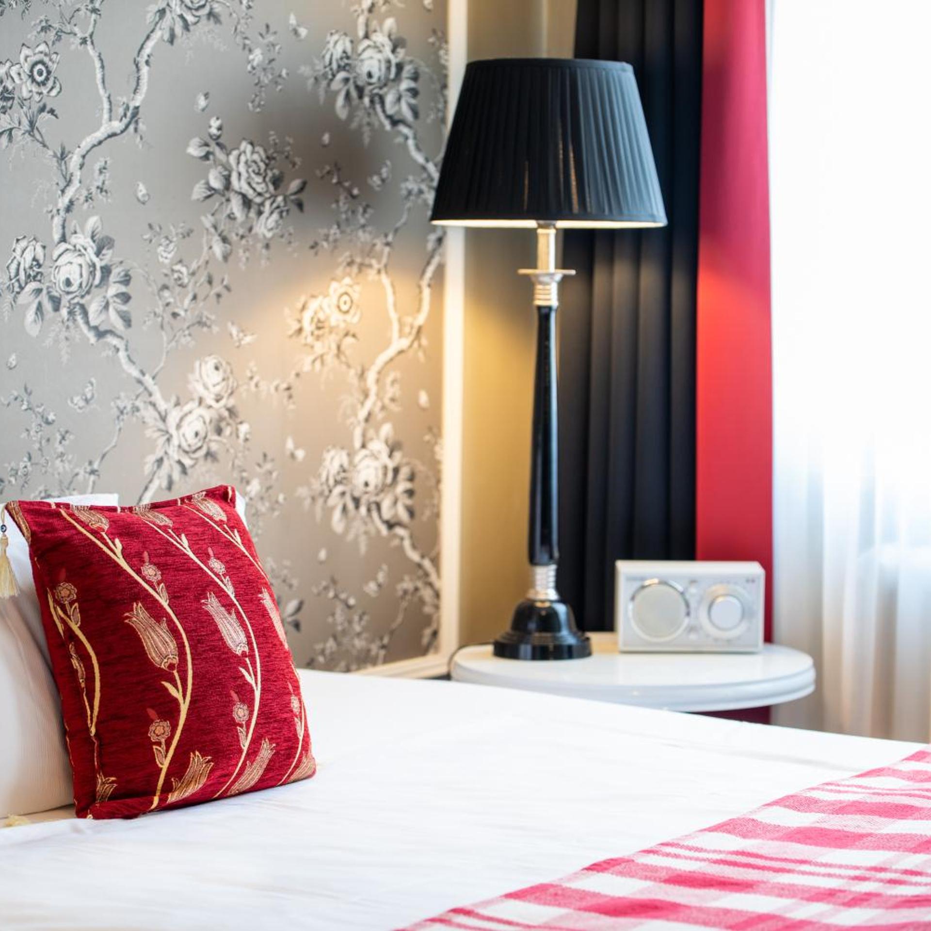 غرفة قياسية بسرير كينج، Hotel Wurzburger Hof 4/9