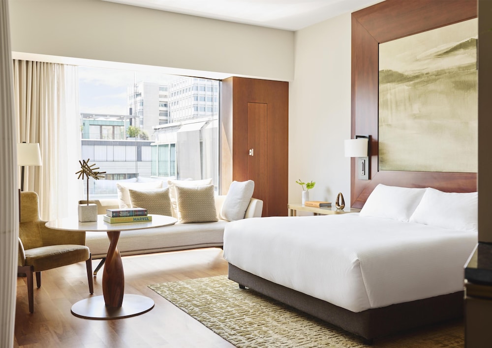 PARK HYATT ZURICH 26/80