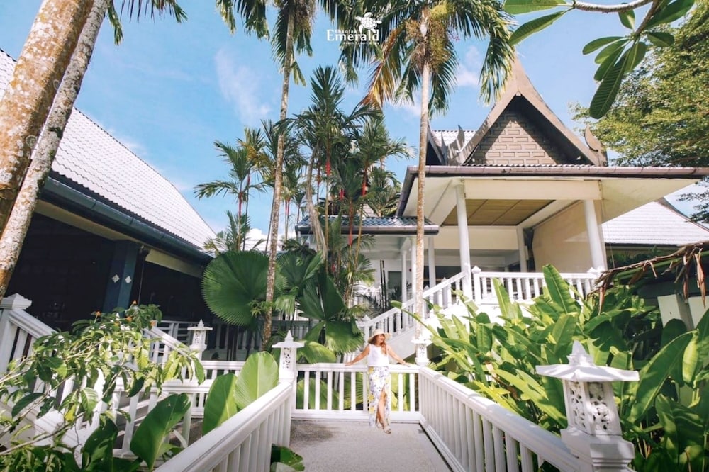 Khaolak Emerald Beach Resort and Spa in THAI MUEANG
