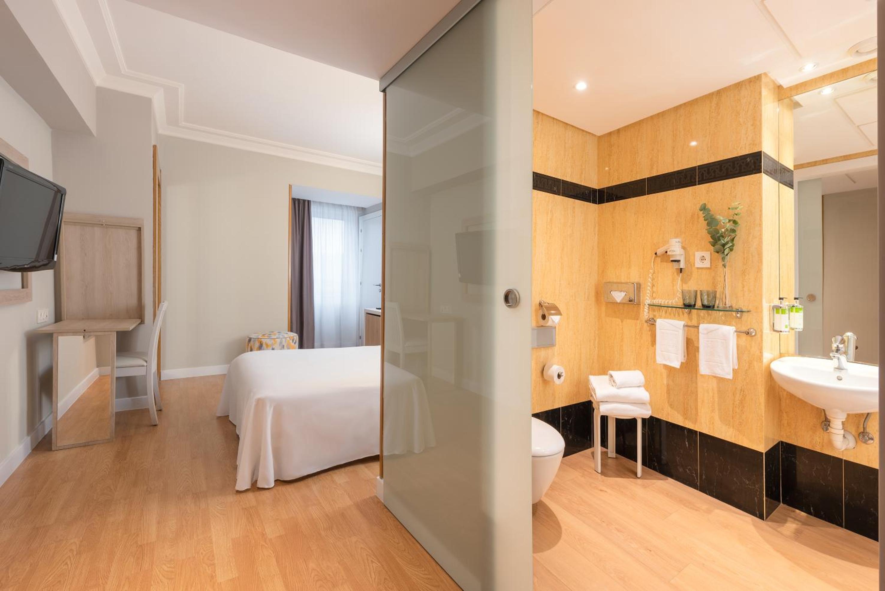 Innside, Double Bed, Accessible، Hotel San Sebastian Orly, Affiliated by Melia 7/7