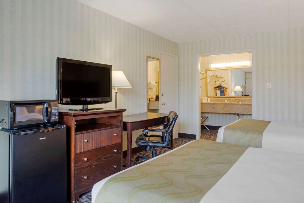 Quality Inn Fredericksburg Near Historic Downtown 27/44