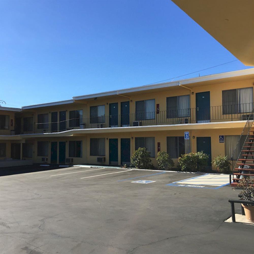 Astro Pasadena Hotel 2/45