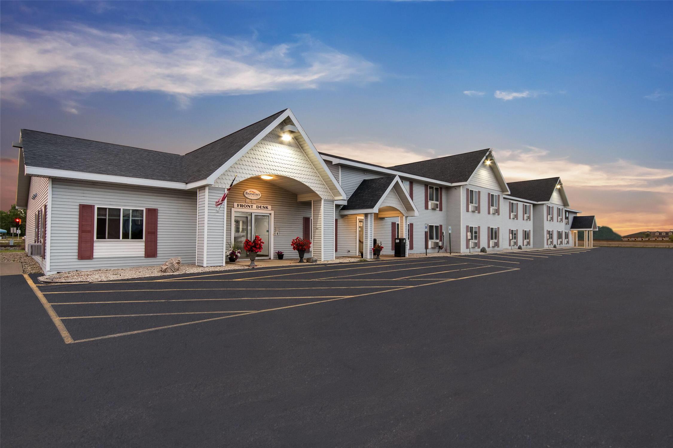 Baymont By Wyndham Marinette 2/18