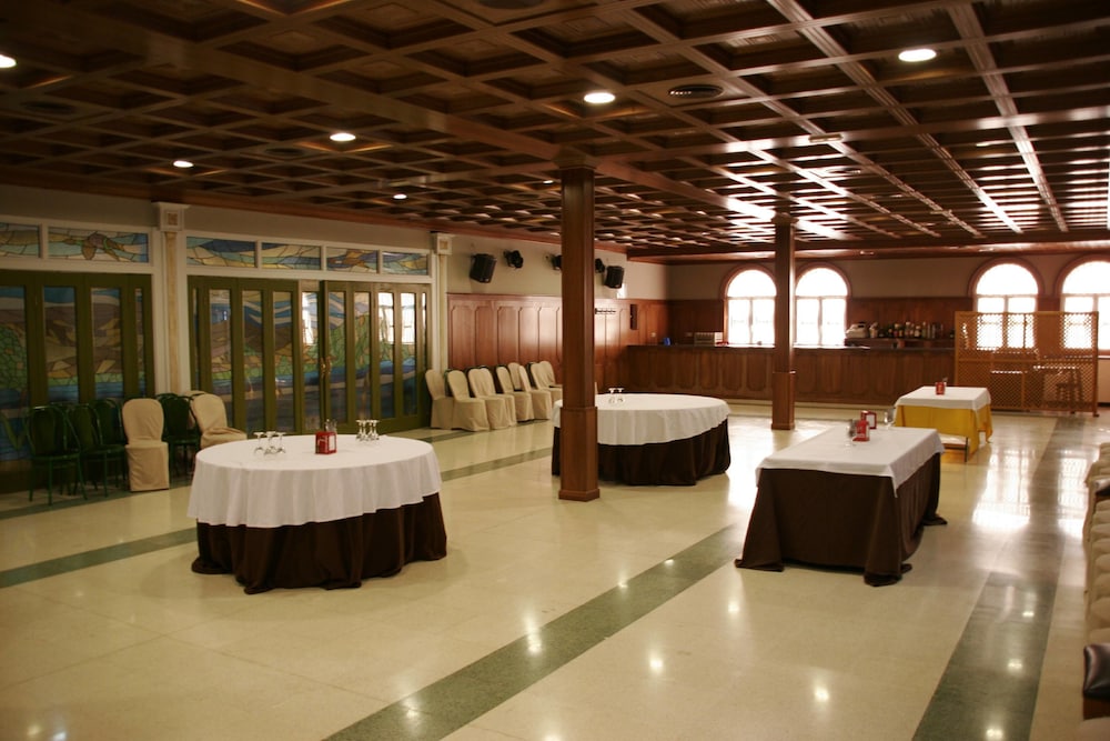 Plaza Manjon Hotel 16/28