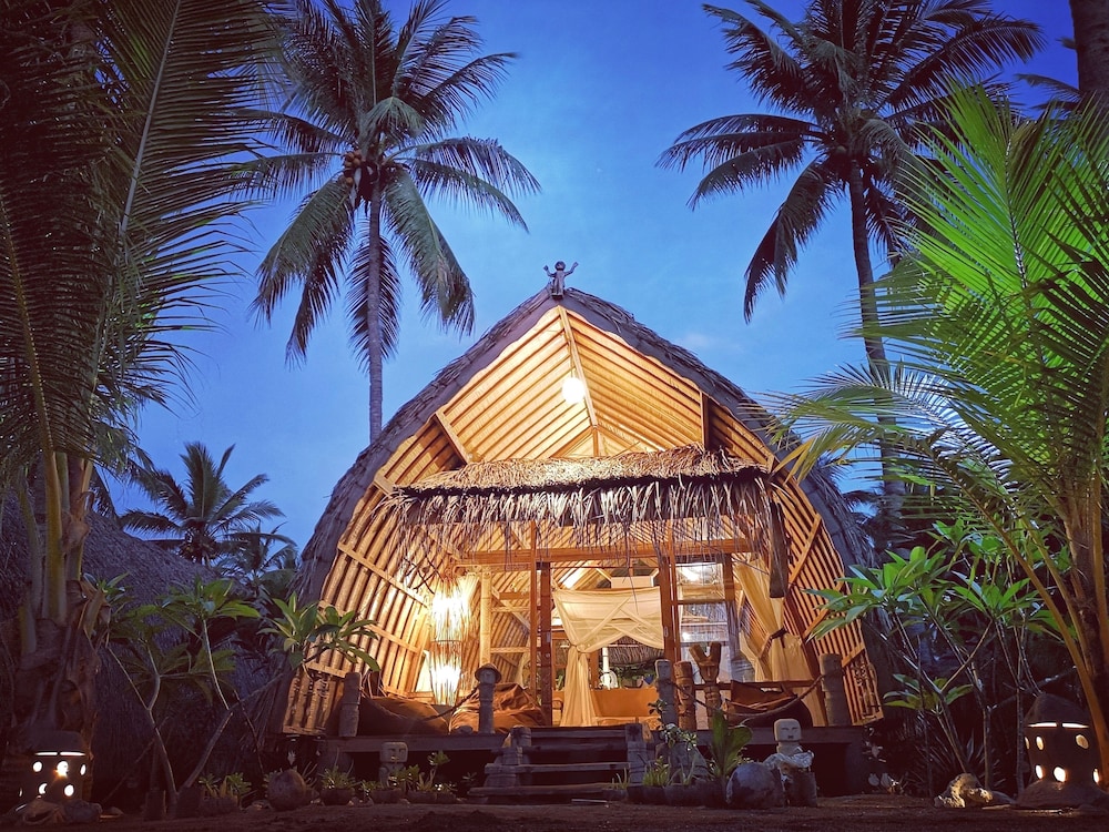 Coconut Garden Beach Resort 6/47