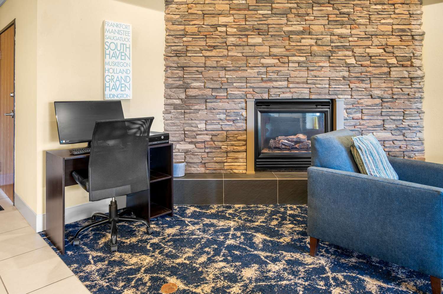 White Pines Inn & Suites of Holland 43/48