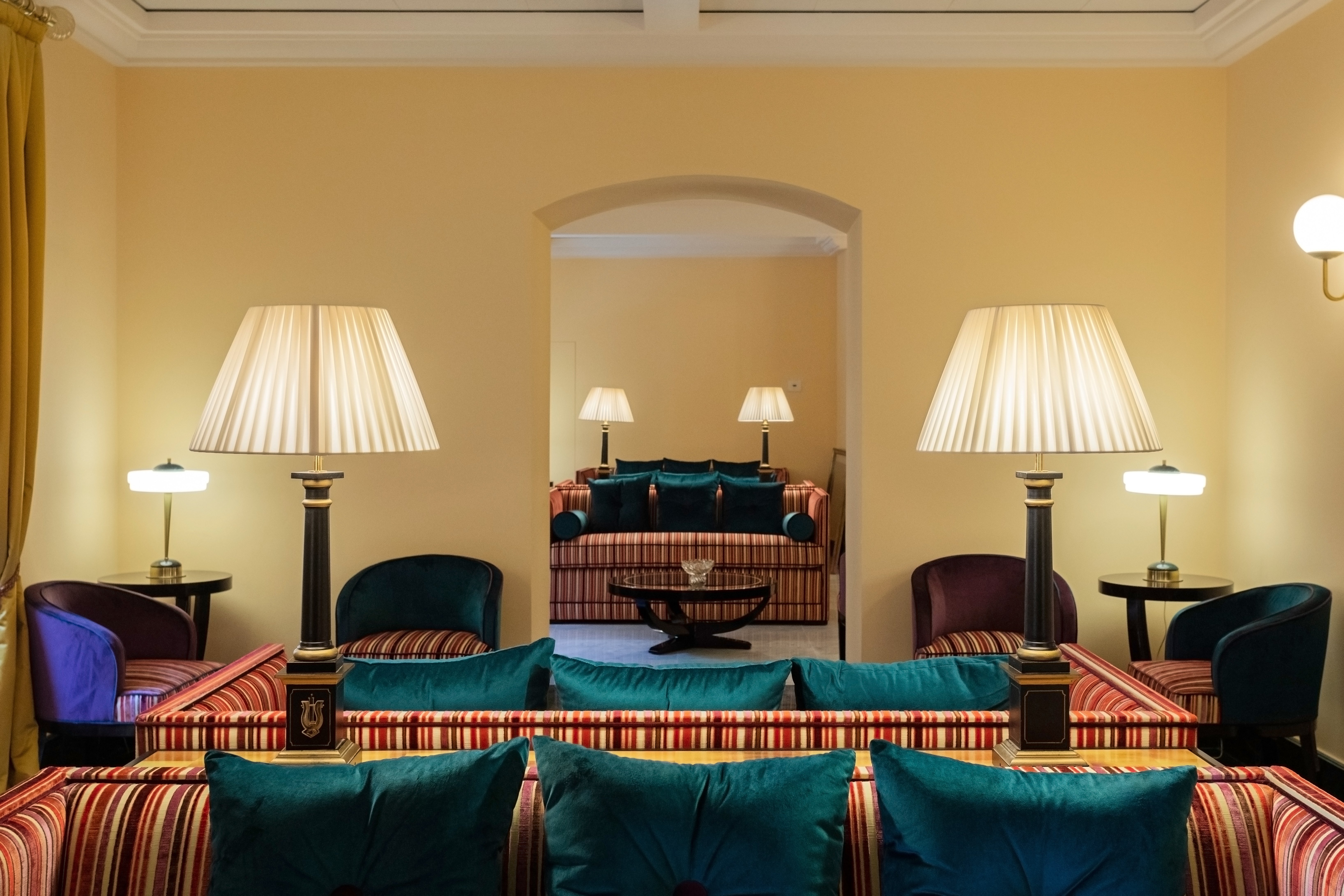 Grand Hotel Des Etrangers 32/50