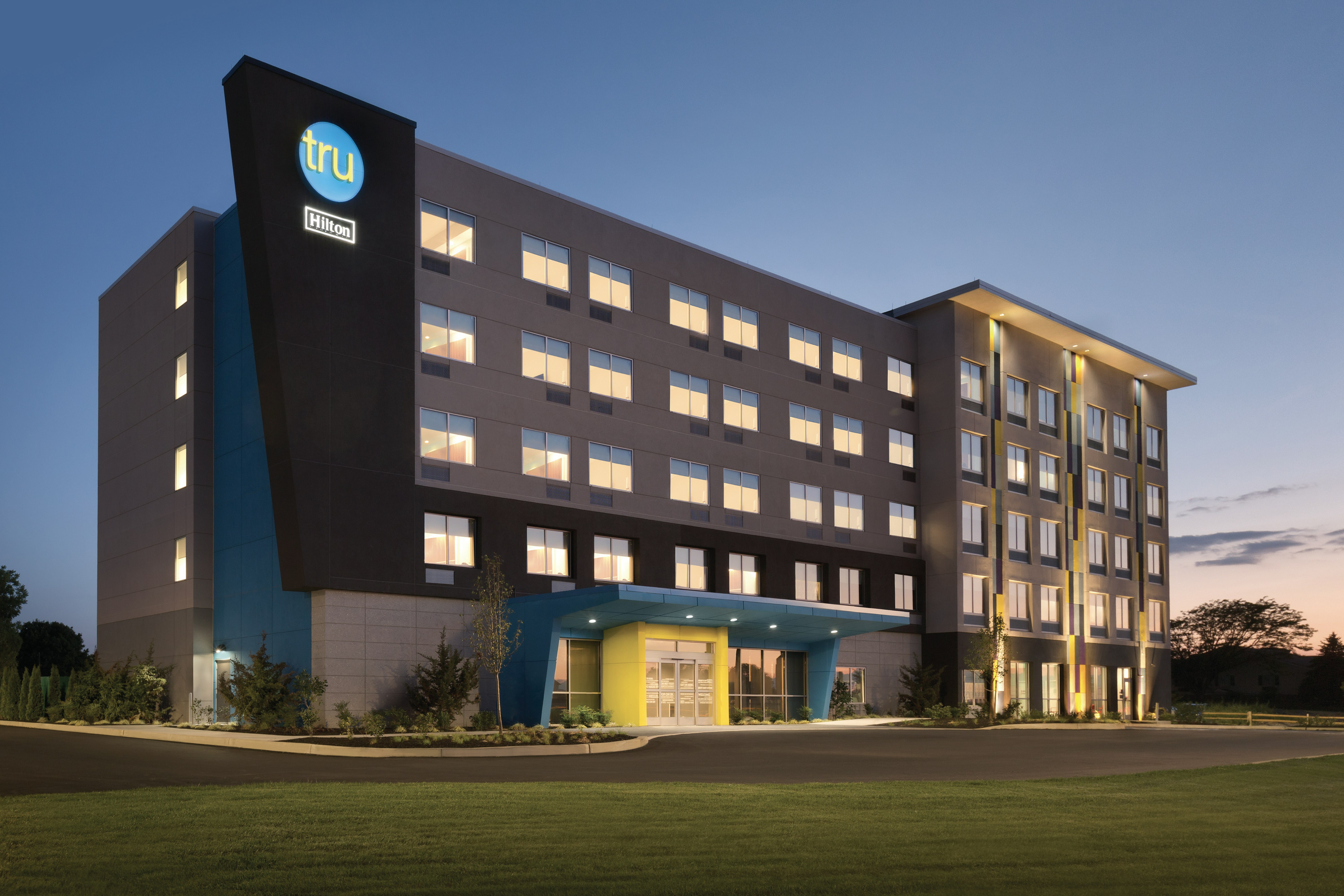Tru By Hilton Lancaster East 2/42
