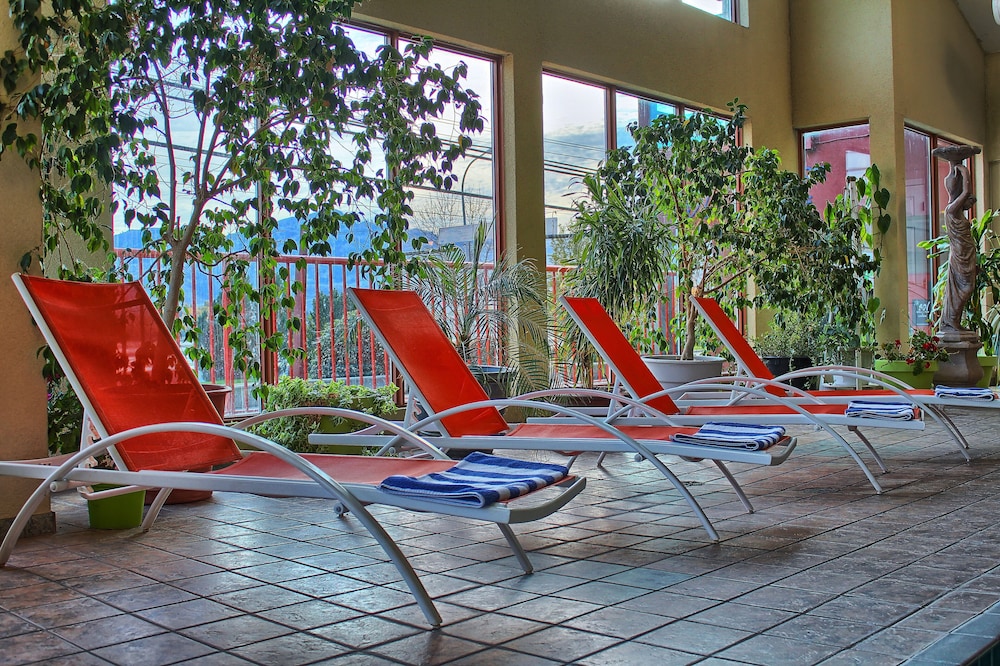Holiday Inn Osoyoos 70/81
