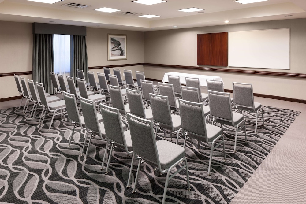 Homewood Suites by Hilton El Paso Airport 44/45