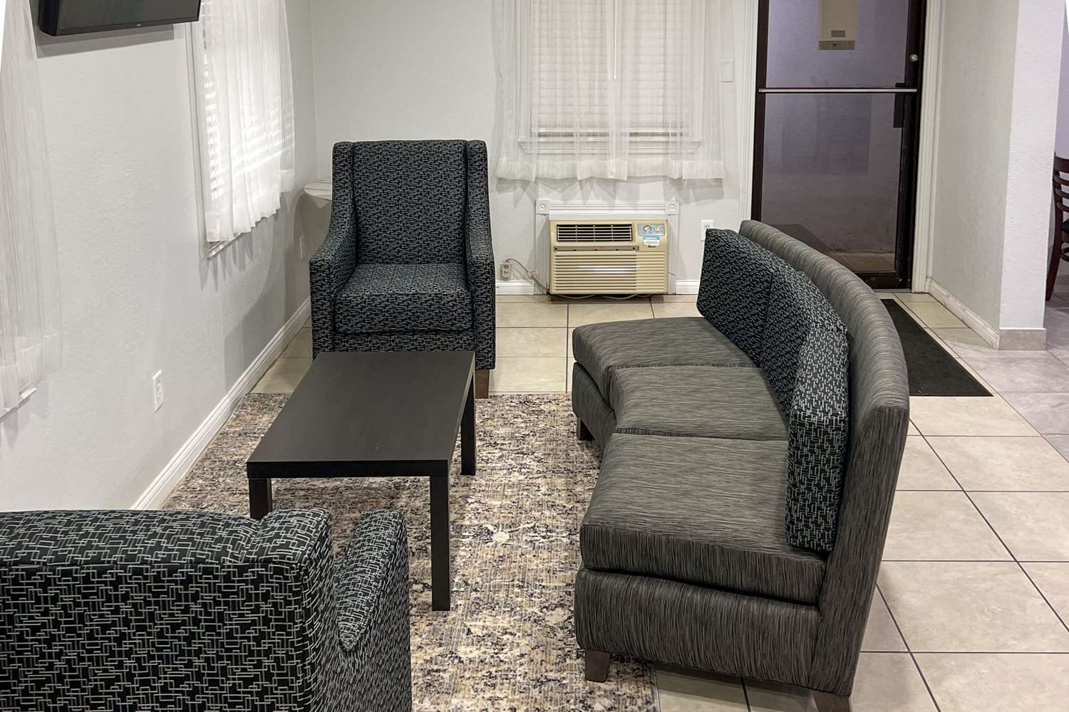 Quality Inn & Suites Columbus West 2/5
